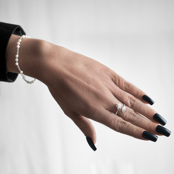 Colección joyas de plata con perla natural: pulsera y anillo