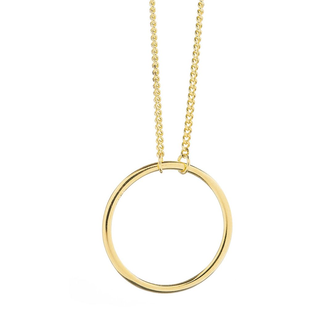 Colgante Karma Gold. Fabricado en plata de ley 925 con baño de oro de 18k
